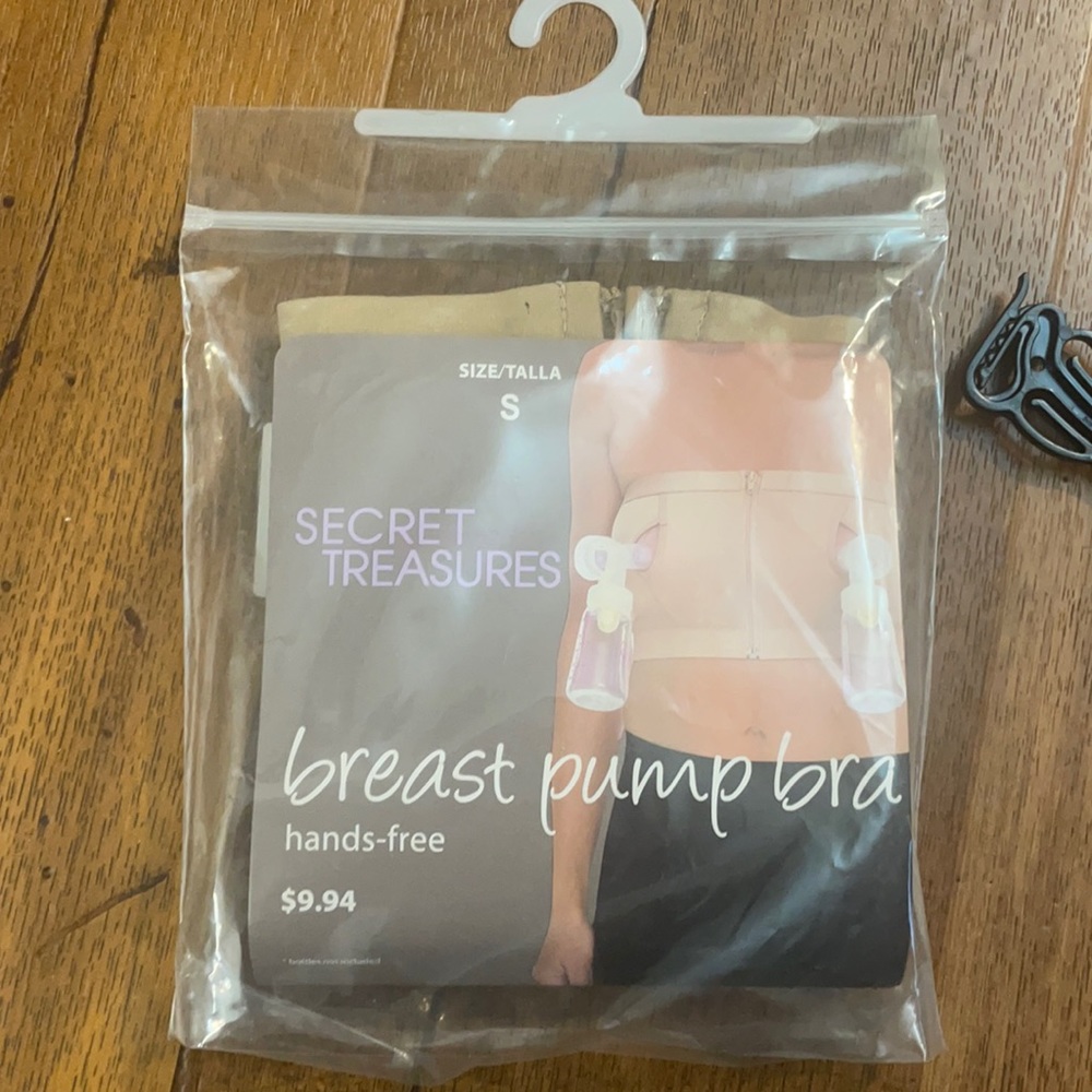 Breast pump bra hands-free